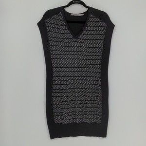 Athleta Women's Sweater Dress Size Small V Neck Black White‎ Short Cap Sleeve